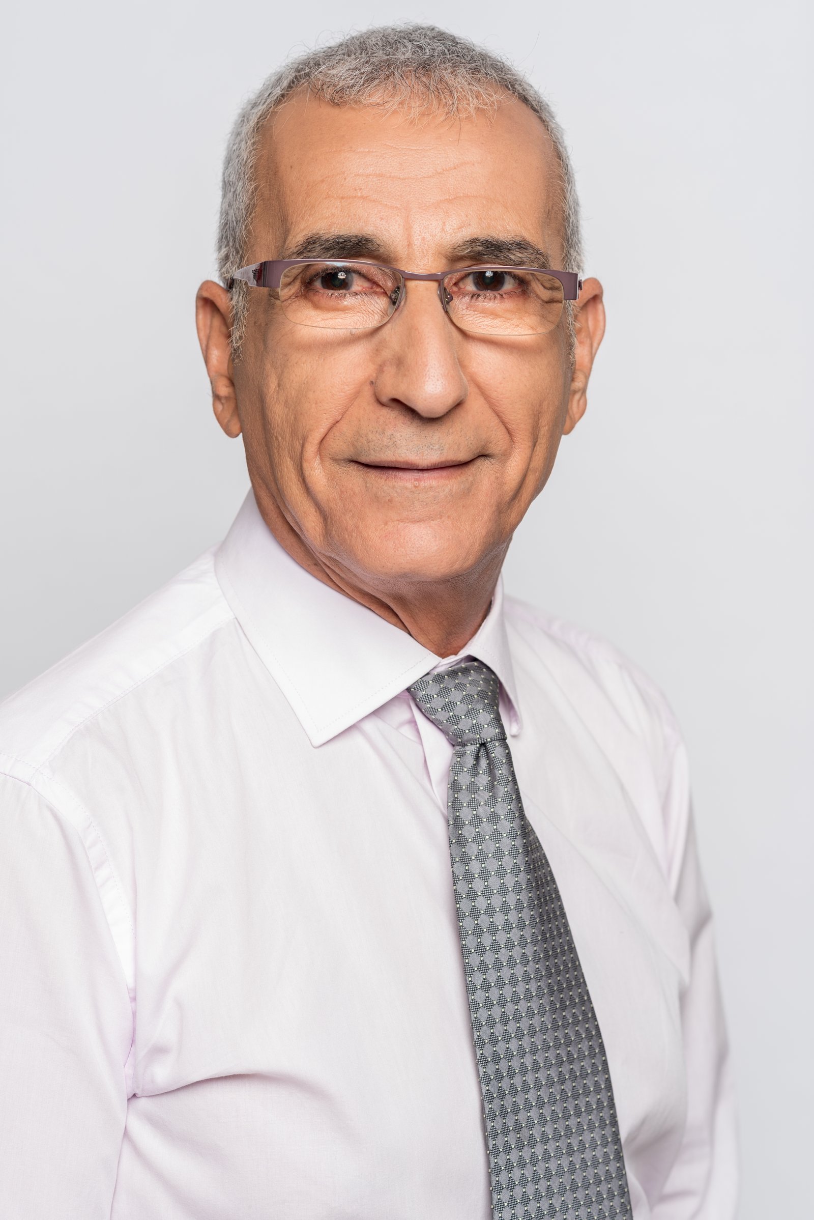 הציבור מאס במריבות ומחפש הנהגה שקולה ומנוסה